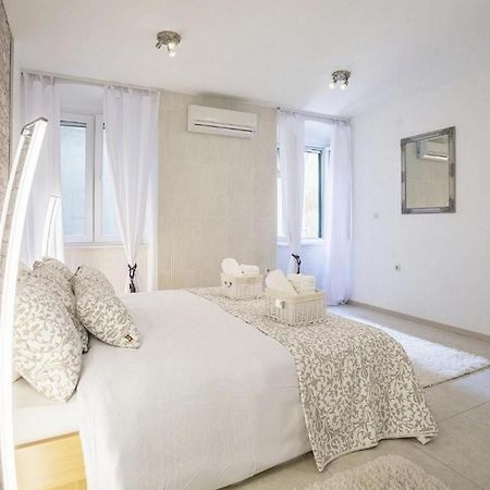 Iron Gates Apartments Спліт Екстер'єр фото