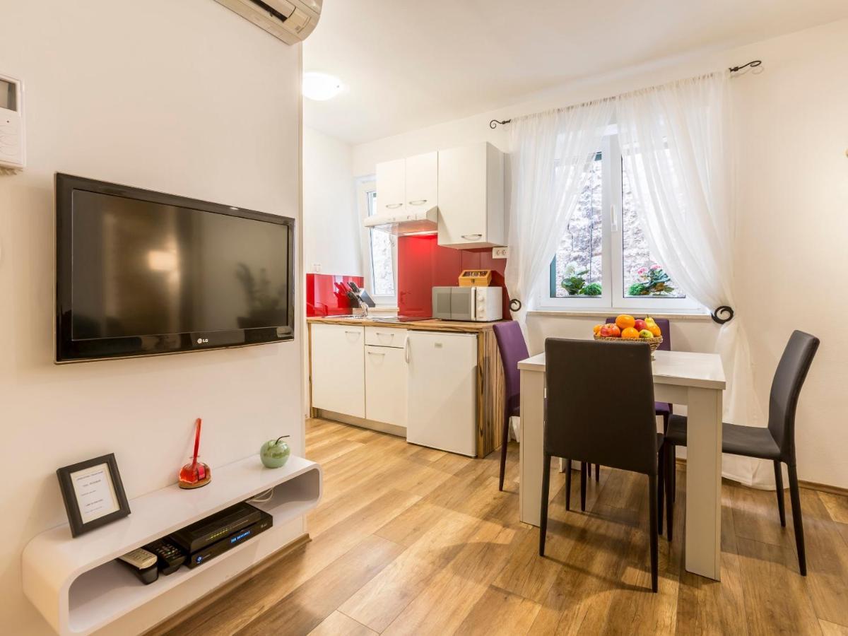 Iron Gates Apartments Спліт Екстер'єр фото