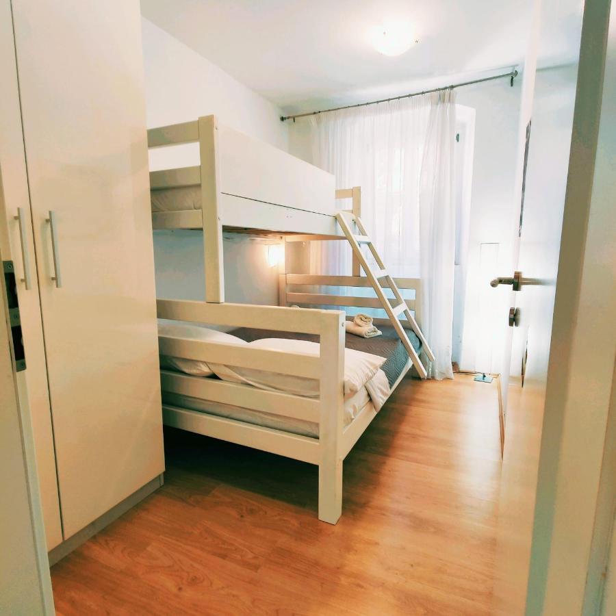 Iron Gates Apartments Спліт Екстер'єр фото