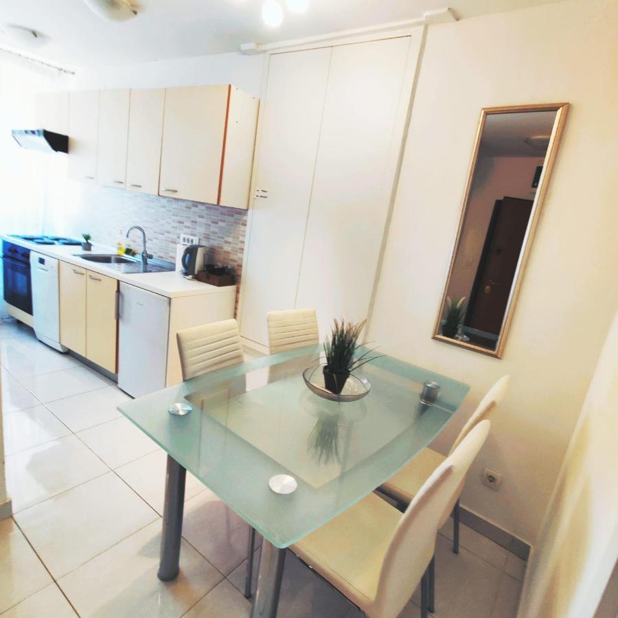 Iron Gates Apartments Спліт Екстер'єр фото