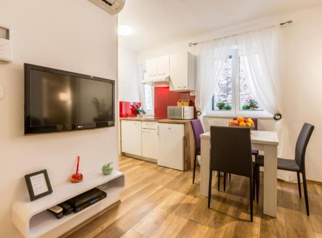Iron Gates Apartments Спліт Екстер'єр фото