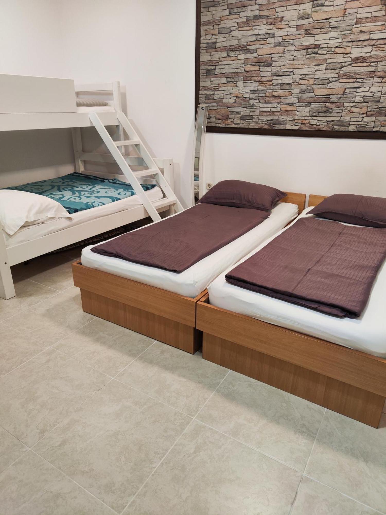 Iron Gates Apartments Спліт Екстер'єр фото